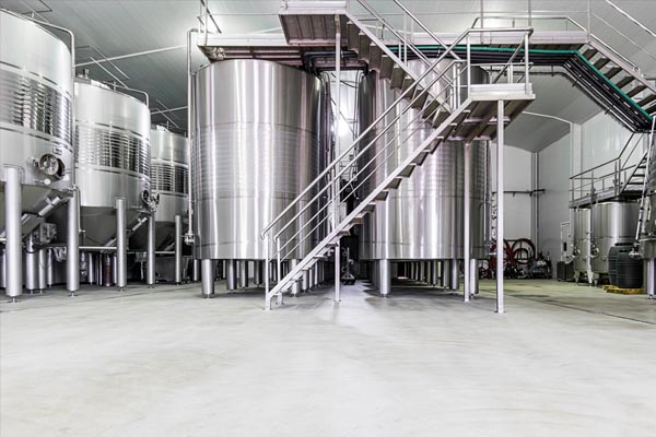 Why Stainless Steel Sheets Are Ideal for Food and Beverage Industry Use